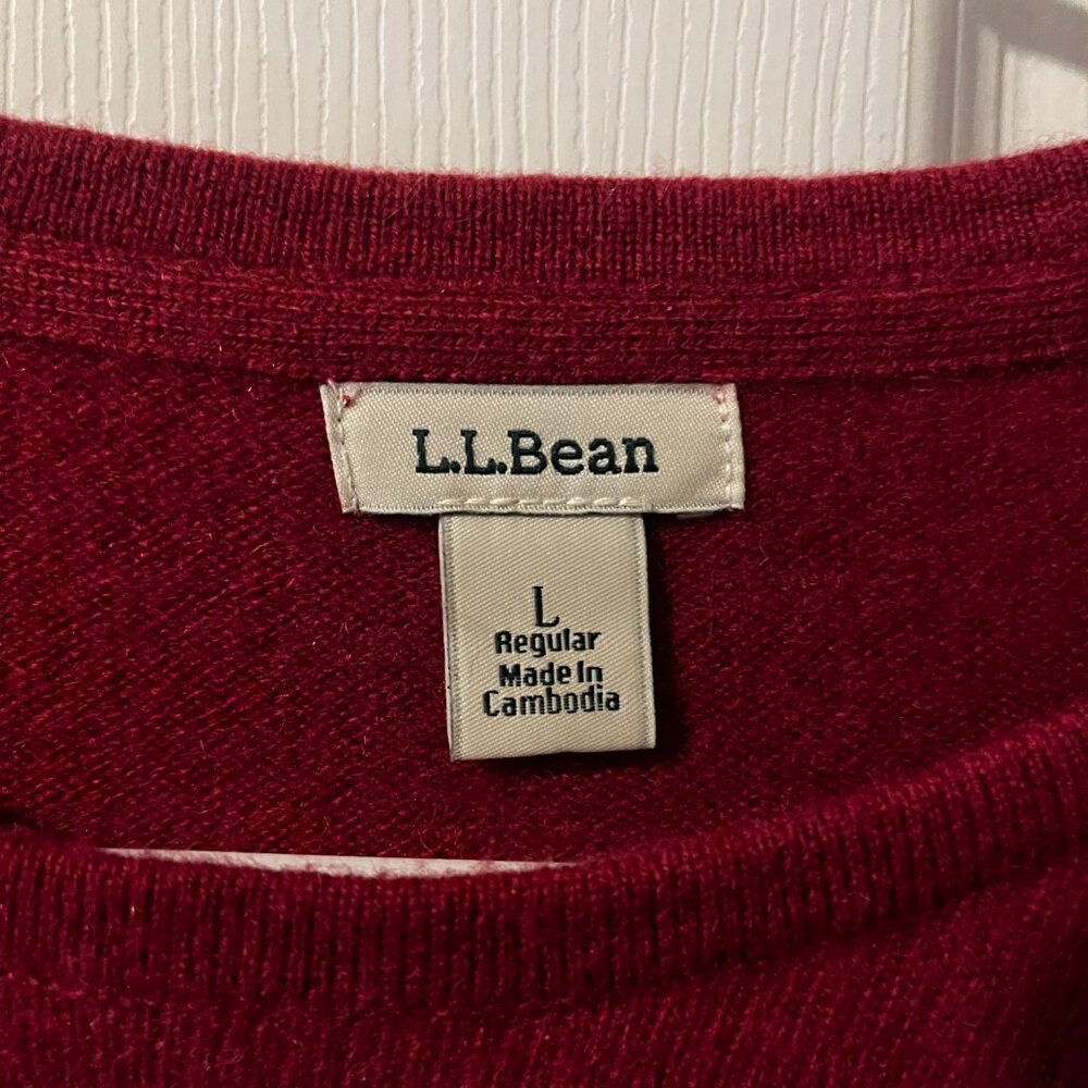 NWOT L.L. Bean Women's Classic Cashmere, Crewneck - Picture 3 of 3